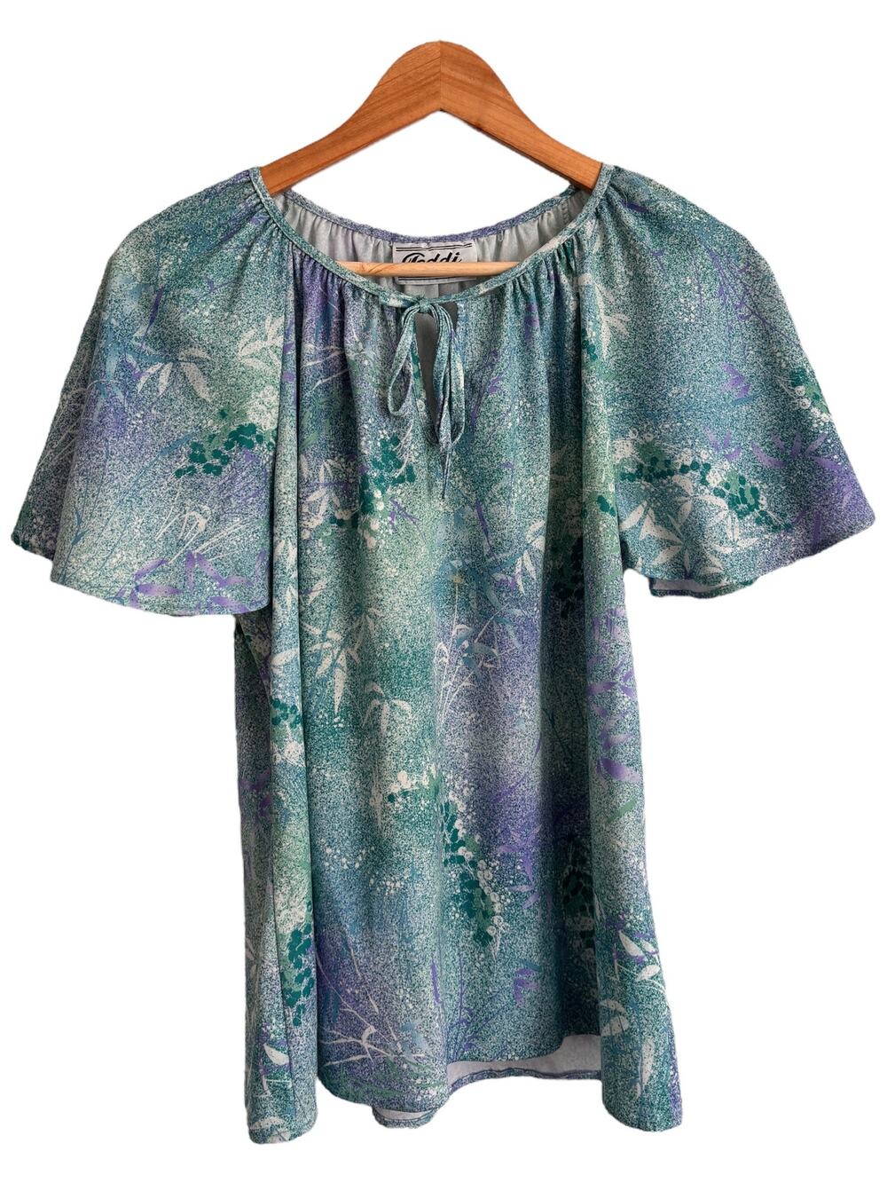 Vintage Teddi Floral Batwing Blouse – Tie Neck Cottagecore